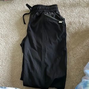 Elle black jogger scrubs XS TALL